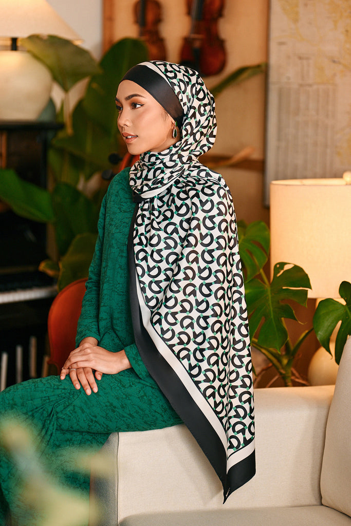 The Glow Women Shawl - Iconic