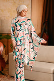 The Glow Women Broderie Shawl - Lily