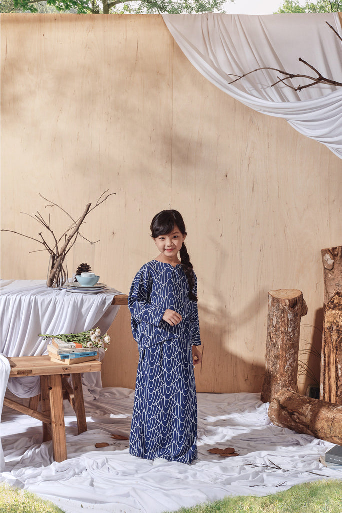 The Balik Dolman Sleeve Blouse - Keluarga