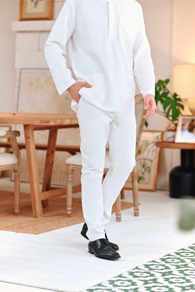 The Perfect Men Slim Fit Pants - White