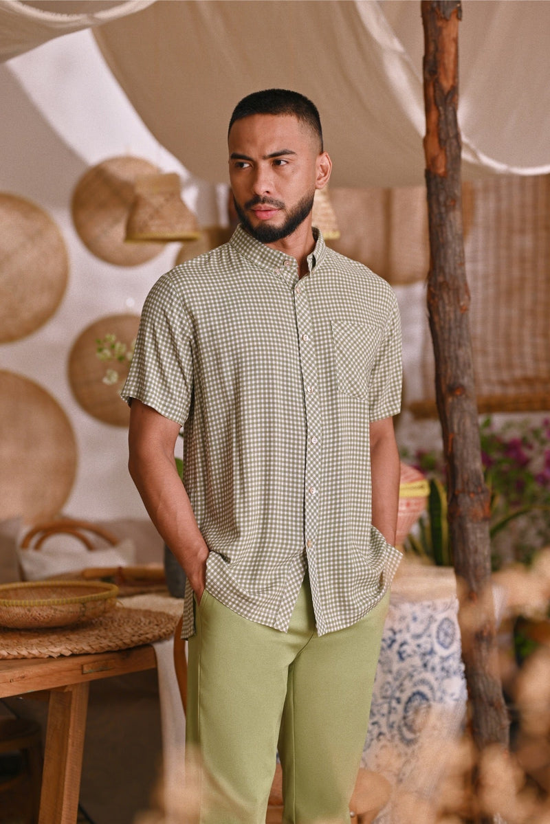 The Hening Men Batik Shirt - Green Checked