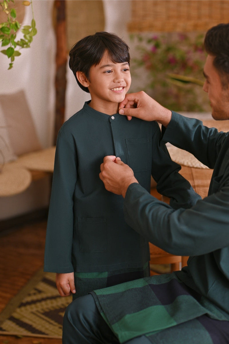The Hening Baju Melayu Top - Emerald Green