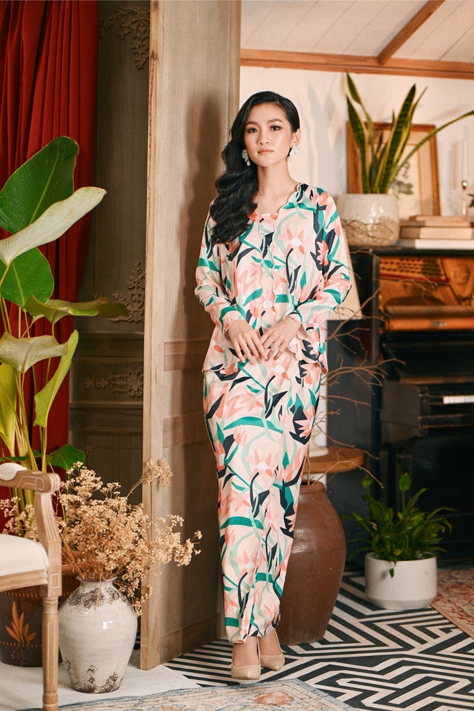 The Glow Women Broderie Kebaya Set - Lily