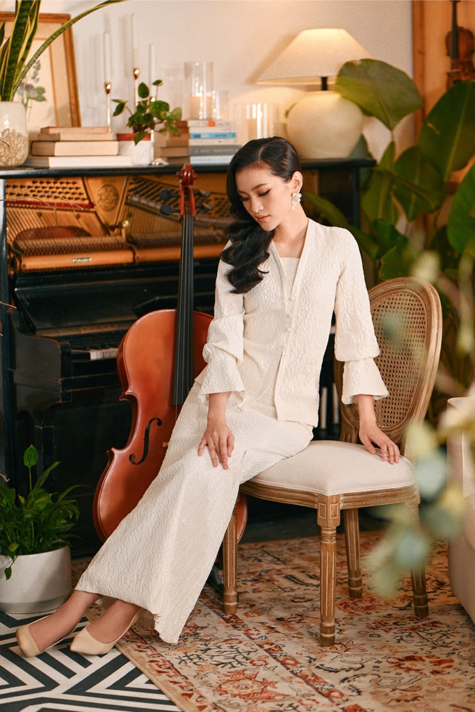 The Glow Women Chic Kebaya Set - White Jacquard