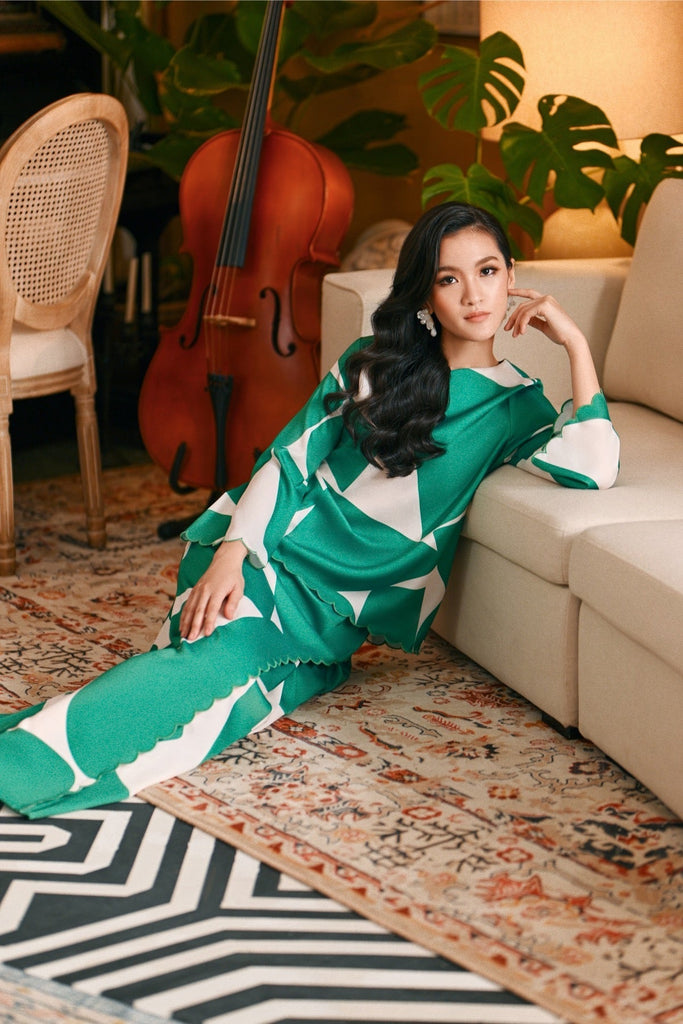 The Glow Women Demure Kurung Set - Green Geo