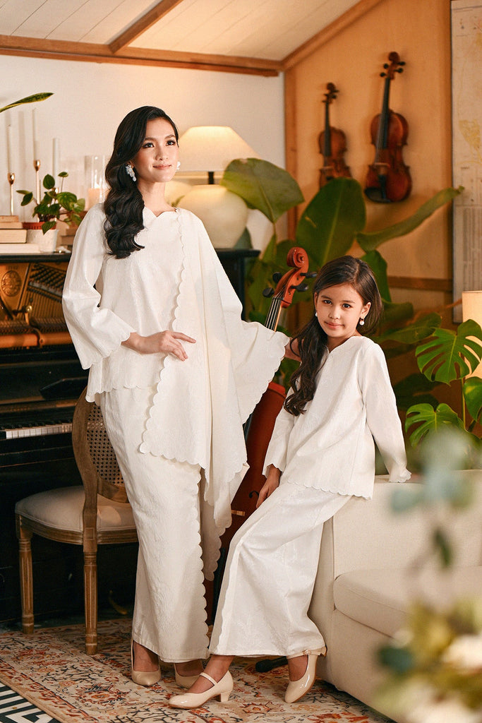 The Glow Demure Kurung Set - White Jacquard