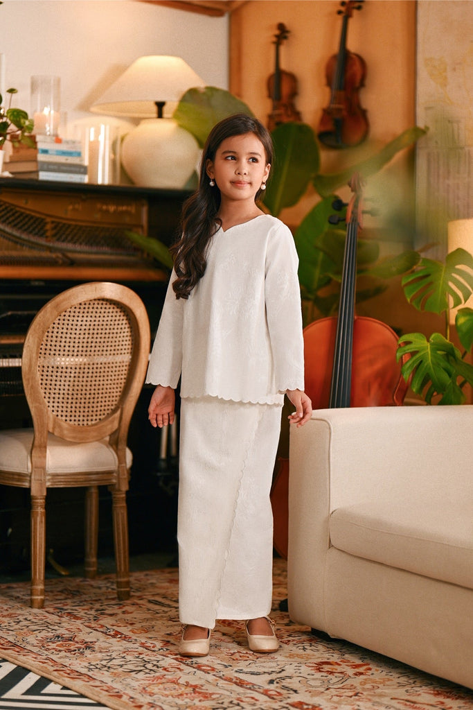 The Glow Demure Kurung Set - White Jacquard