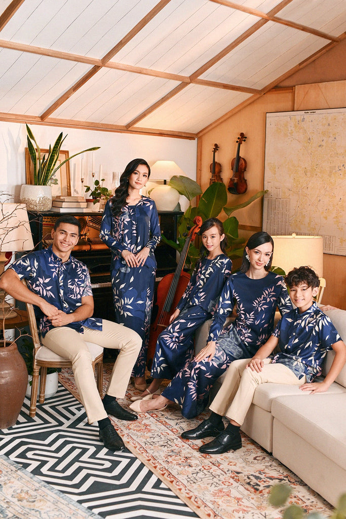 The Glow Broderie Kebaya Set - Shine