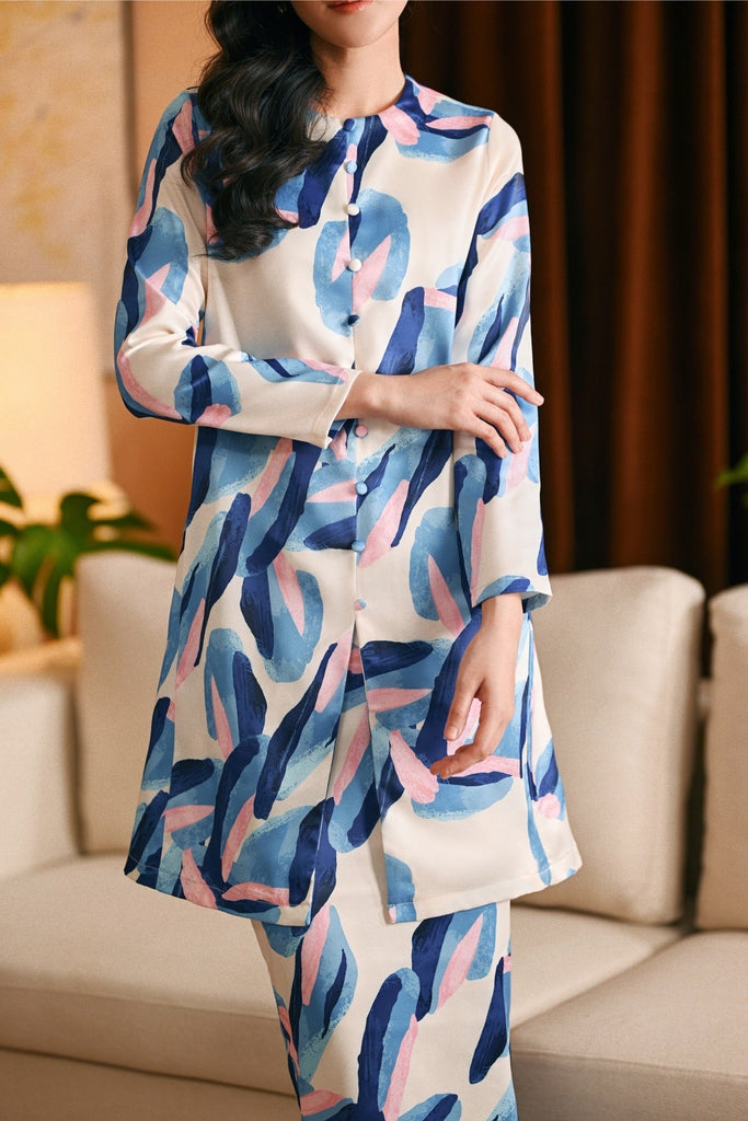 The Glow Women Elite Kurung Set - Dreamers