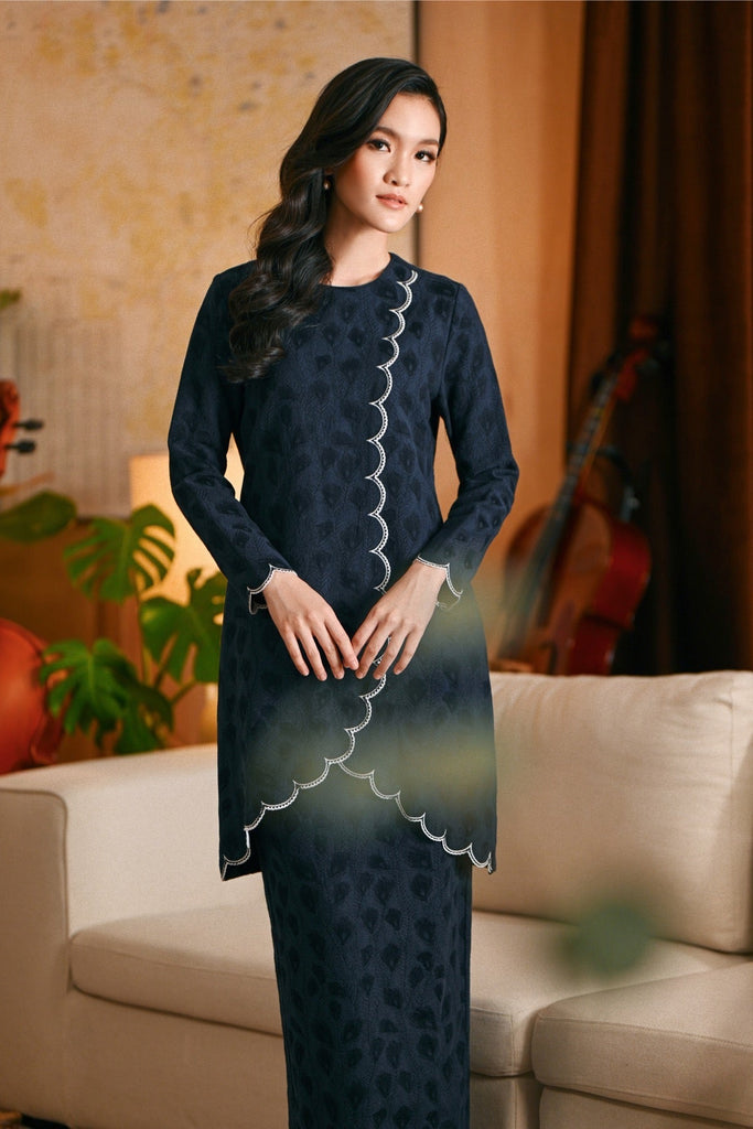 The Glow Women Broderie Kurung Set - Navy Jacquard