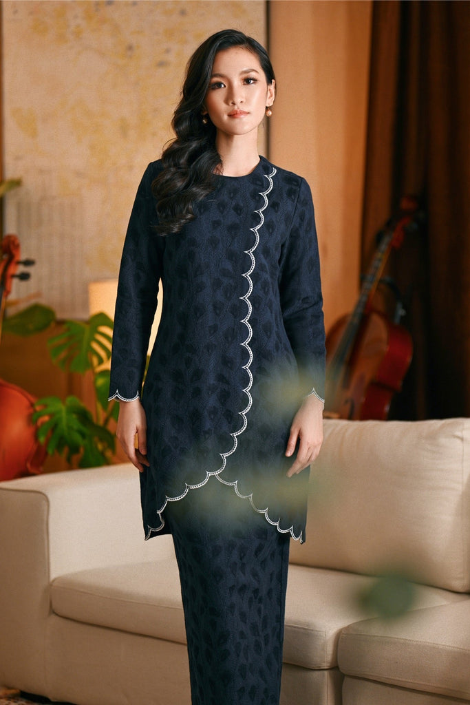 The Glow Women Broderie Kurung Set - Navy Jacquard