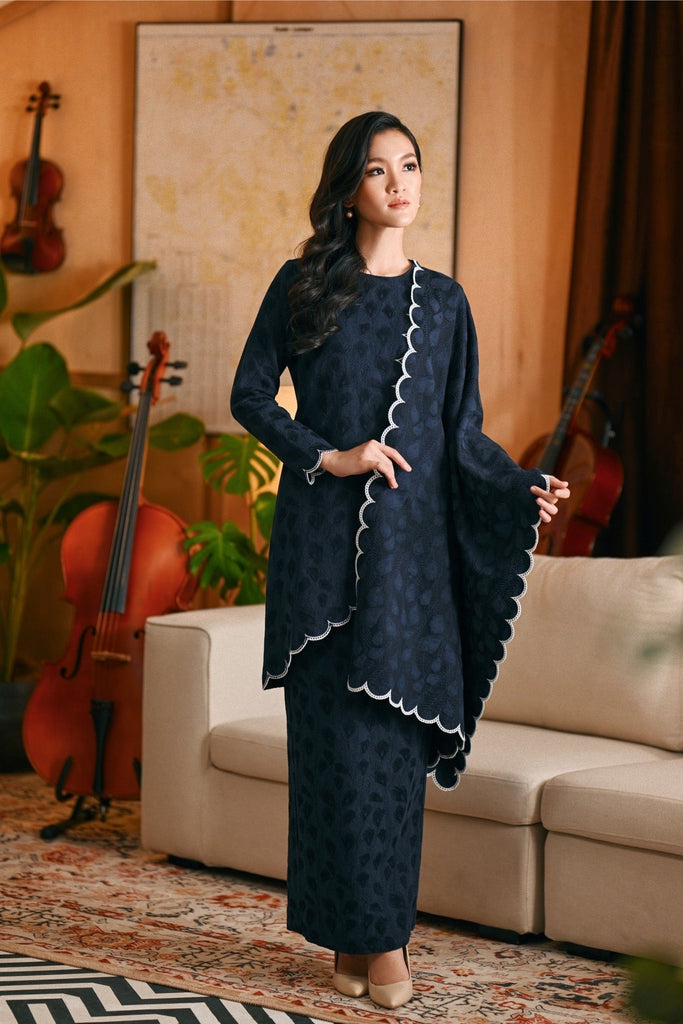 The Glow Women Broderie Kurung Set - Navy Jacquard