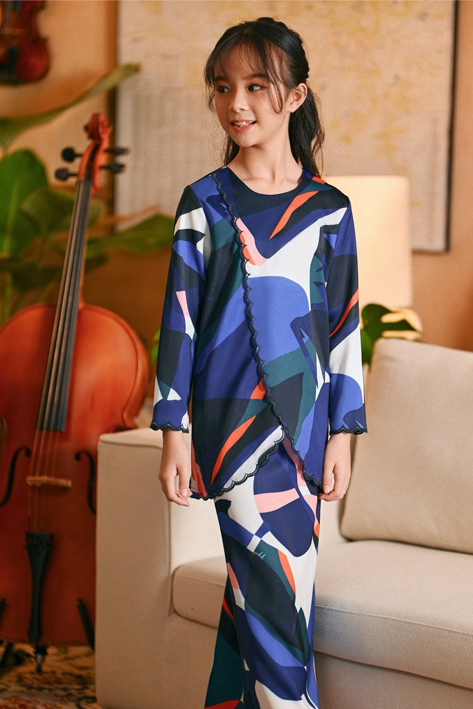 The Glow Broderie Kurung Set - Greatest