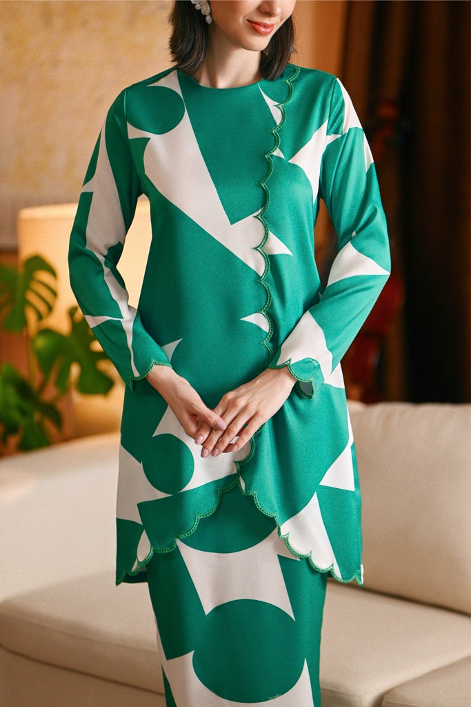 The Glow Women Broderie Kurung Set - Green Geo