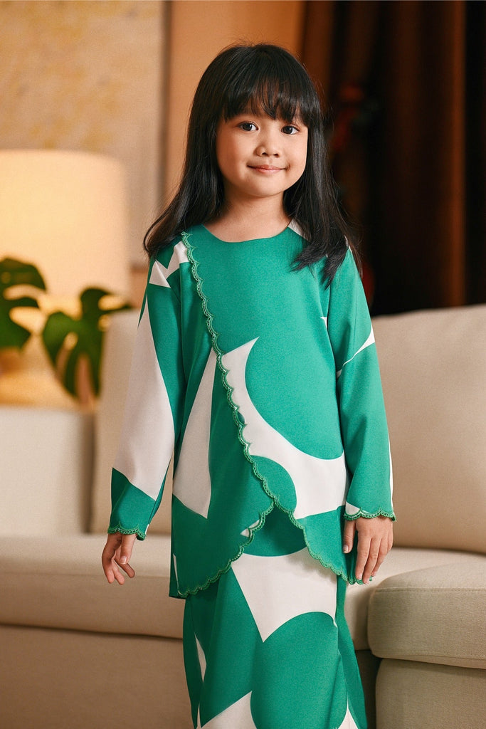 The Glow Broderie Kurung Set - Green Geo