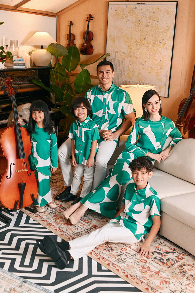 The Glow Men Batik Shirt - Green Geo