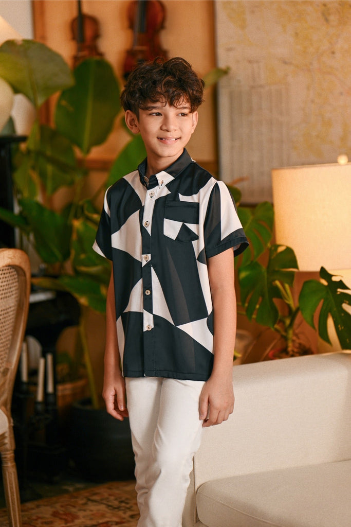 The Glow Batik Shirt - Black Geo