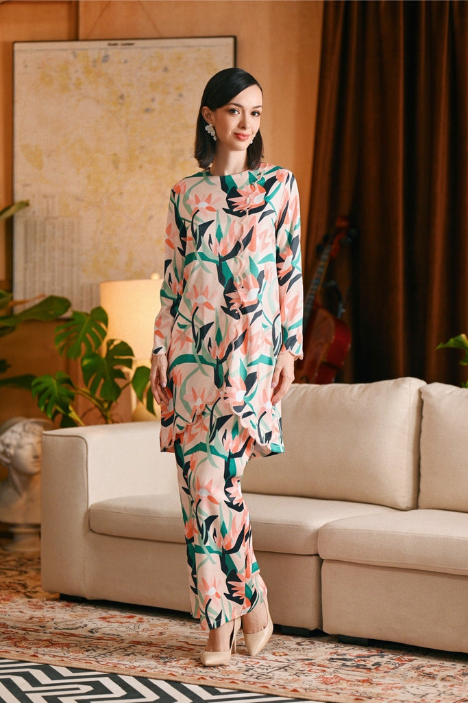 The Glow Women Broderie Kurung Set - Lily