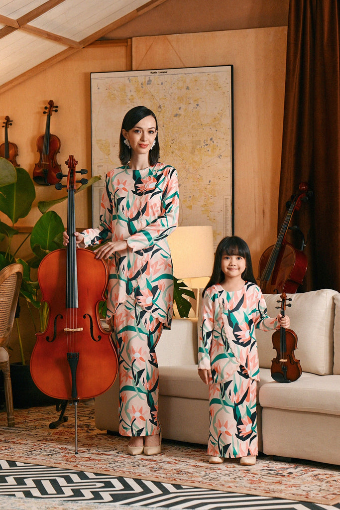 The Glow Broderie Kurung Set - Lily
