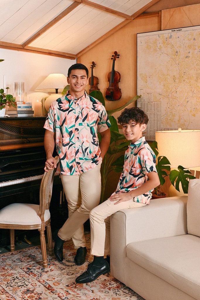 The Glow Men Batik Shirt - Lily