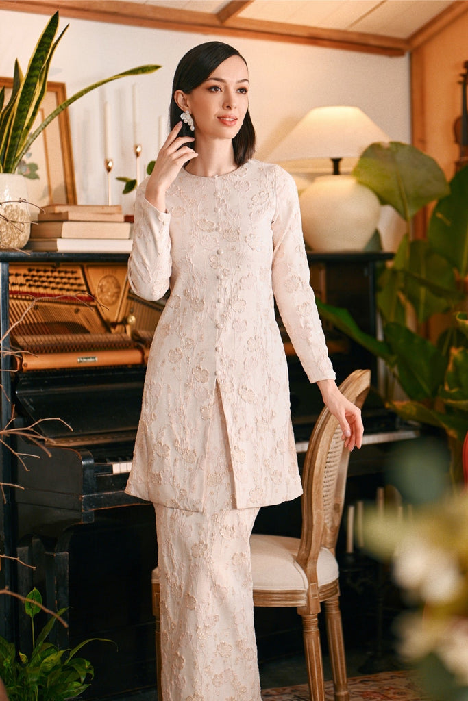 The Glow Women Elite Kurung Set - Pink Jacquard