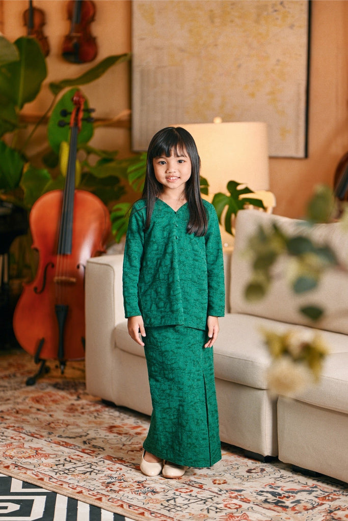 The Glow Grace Kurung Set - Emerald Jacquard