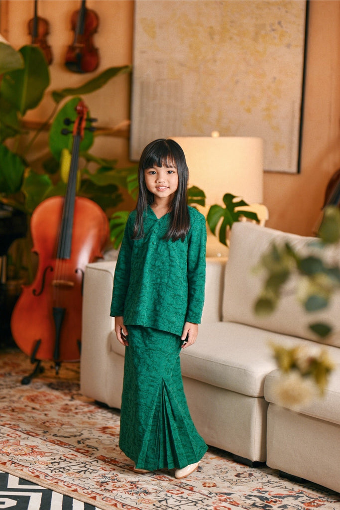 The Glow Grace Kurung Set - Emerald Jacquard