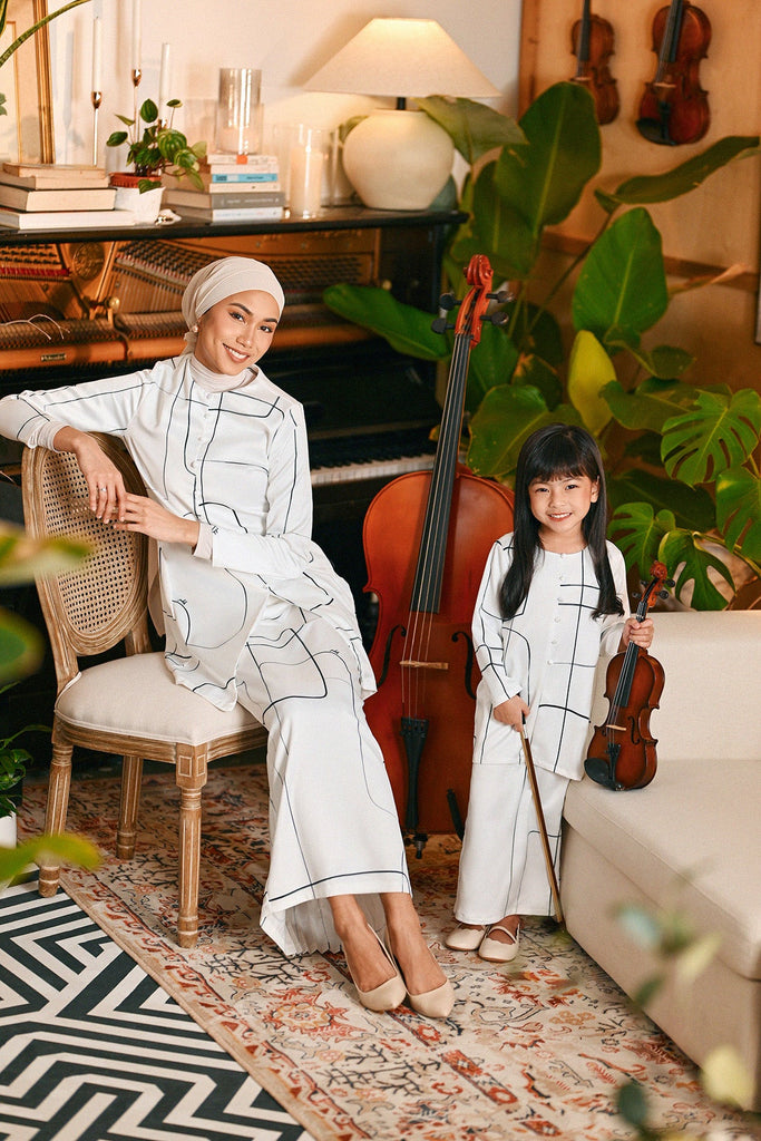 The Glow Elite Kurung Set - Dancers