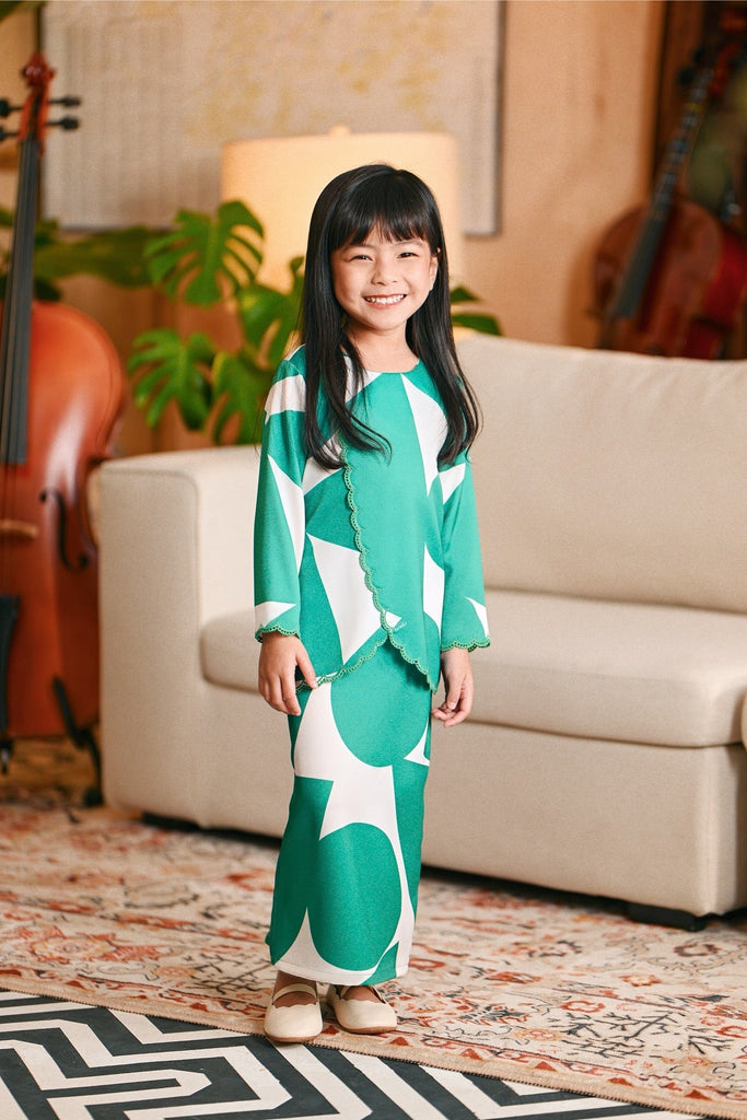 The Glow Broderie Kurung Set - Green Geo