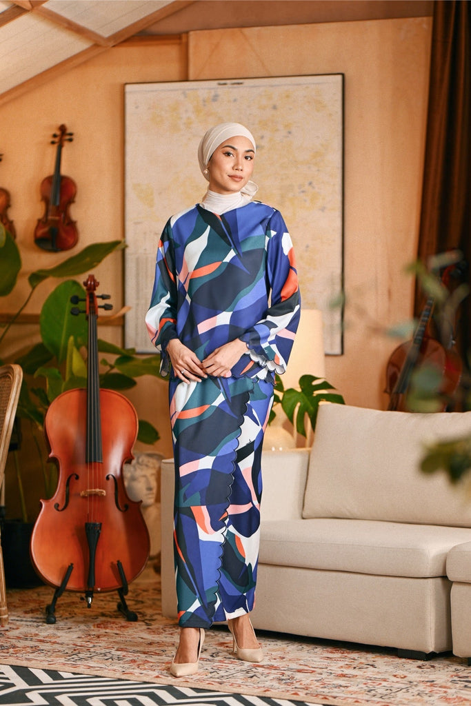 The Glow Women Demure Kurung Set - Greatest