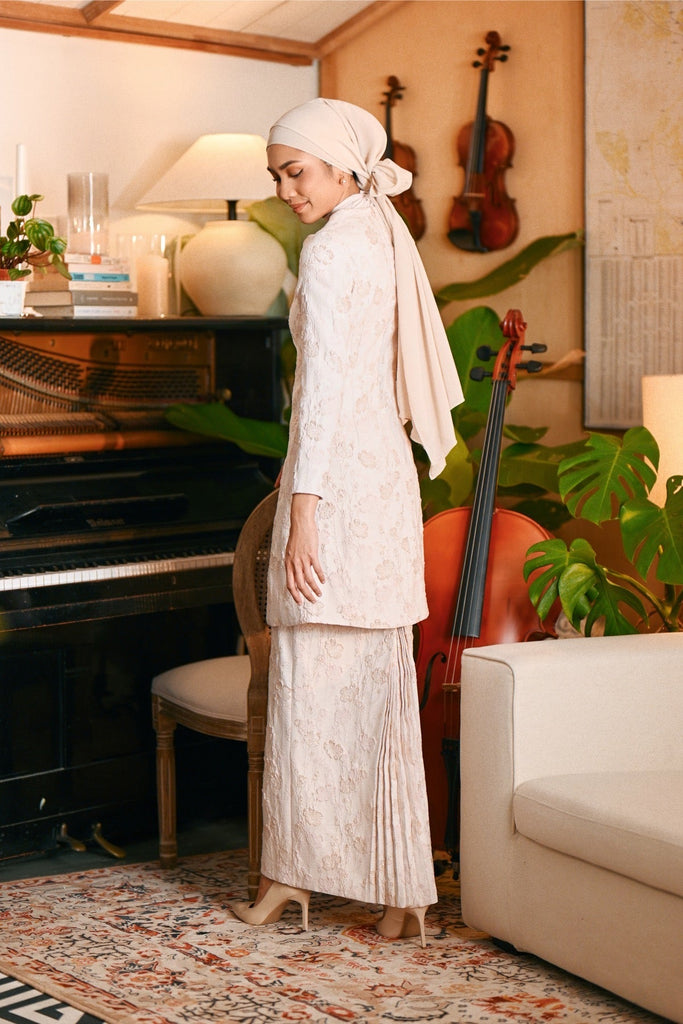 The Glow Women Elite Kurung Set - Pink Jacquard