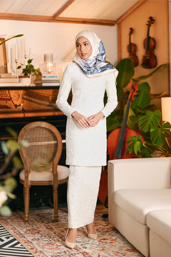 The Glow Women Chic Kurung Set - Beige Jacquard