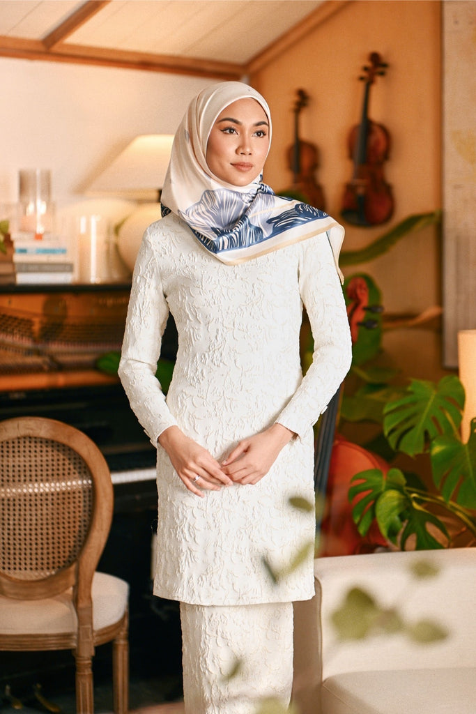 The Glow Women Square Scarf - Beige Shine