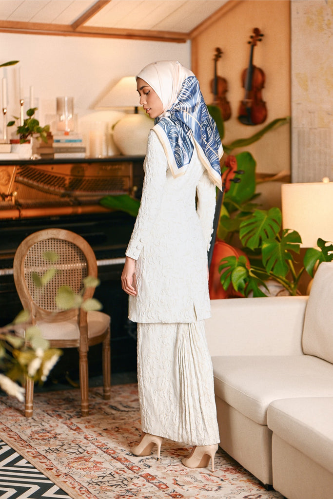 The Glow Women Chic Kurung Set - Beige Jacquard