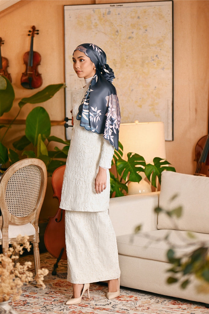 The Glow Women Chic Kurung Set - Beige Jacquard
