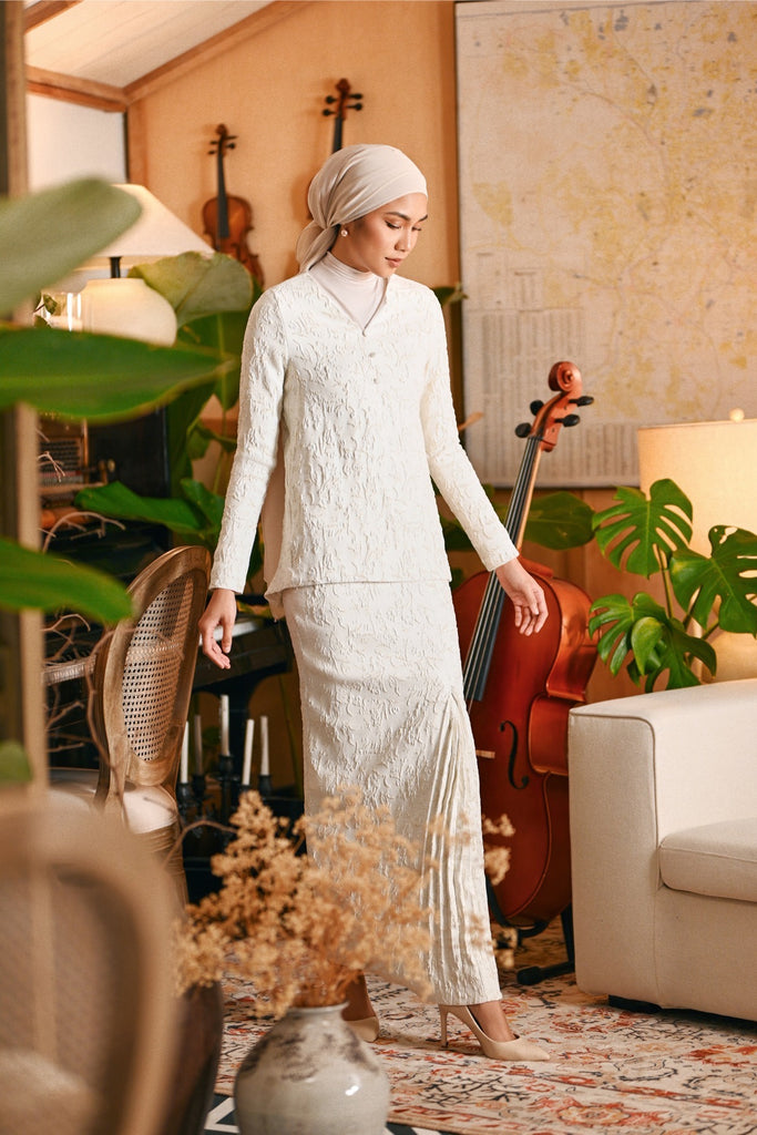 The Glow Women Grace Kurung Set - Beige Jacquard