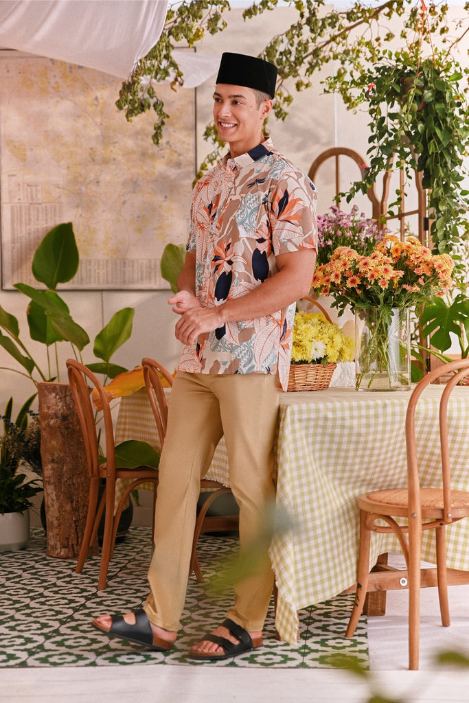 The Perfect Men Slim Fit Pants - British Khaki