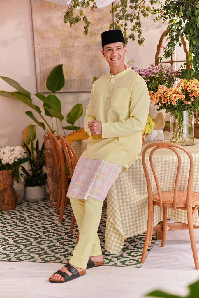 The Perfect Men Slim Fit Pants - Light Yellow