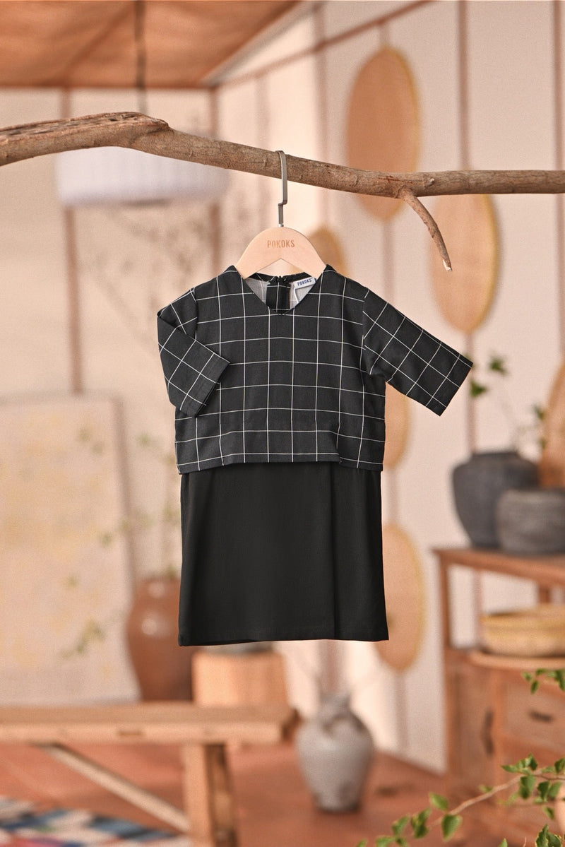 The Heiwa Babies Kurung - Black Mado