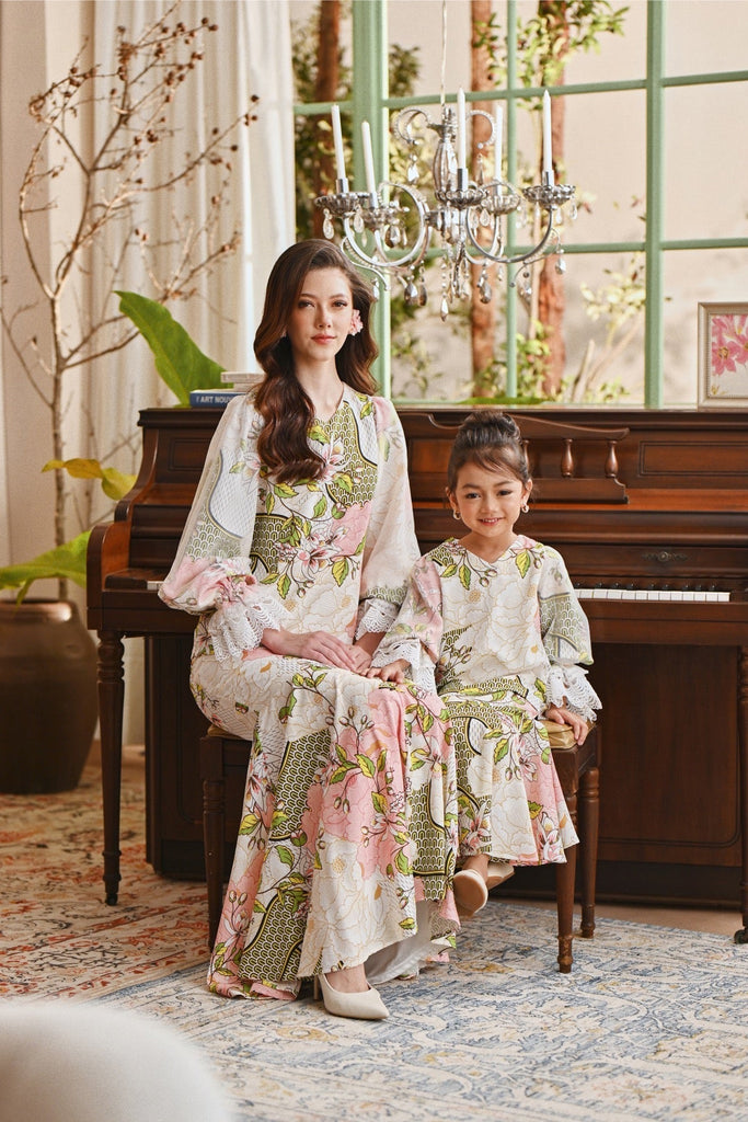 The Glow Victoria Kurung Set - Blooms