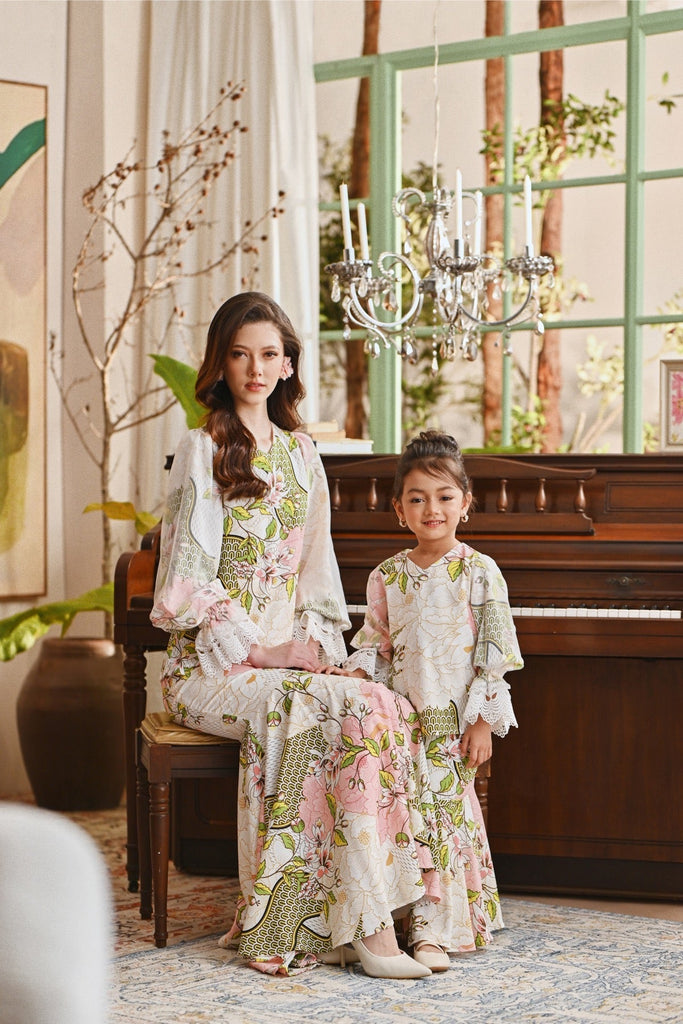 The Glow Victoria Kurung Set - Blooms