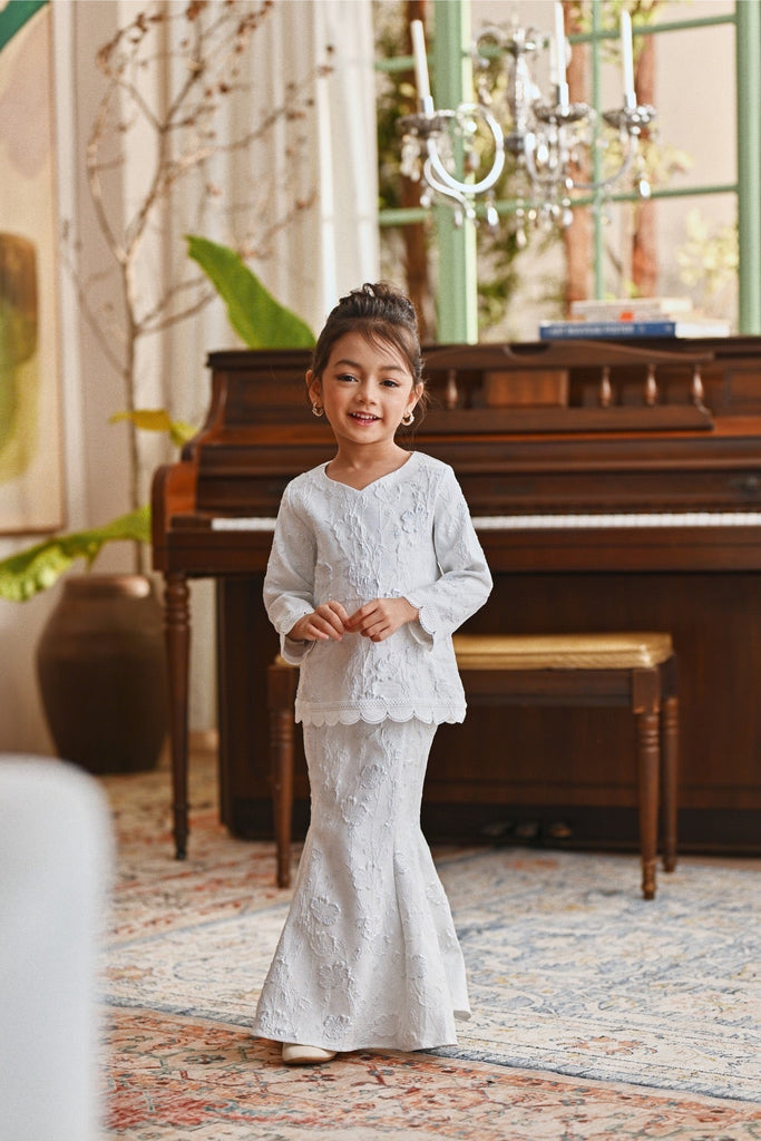 The Glow Glitz Kurung Set - White Jacquard