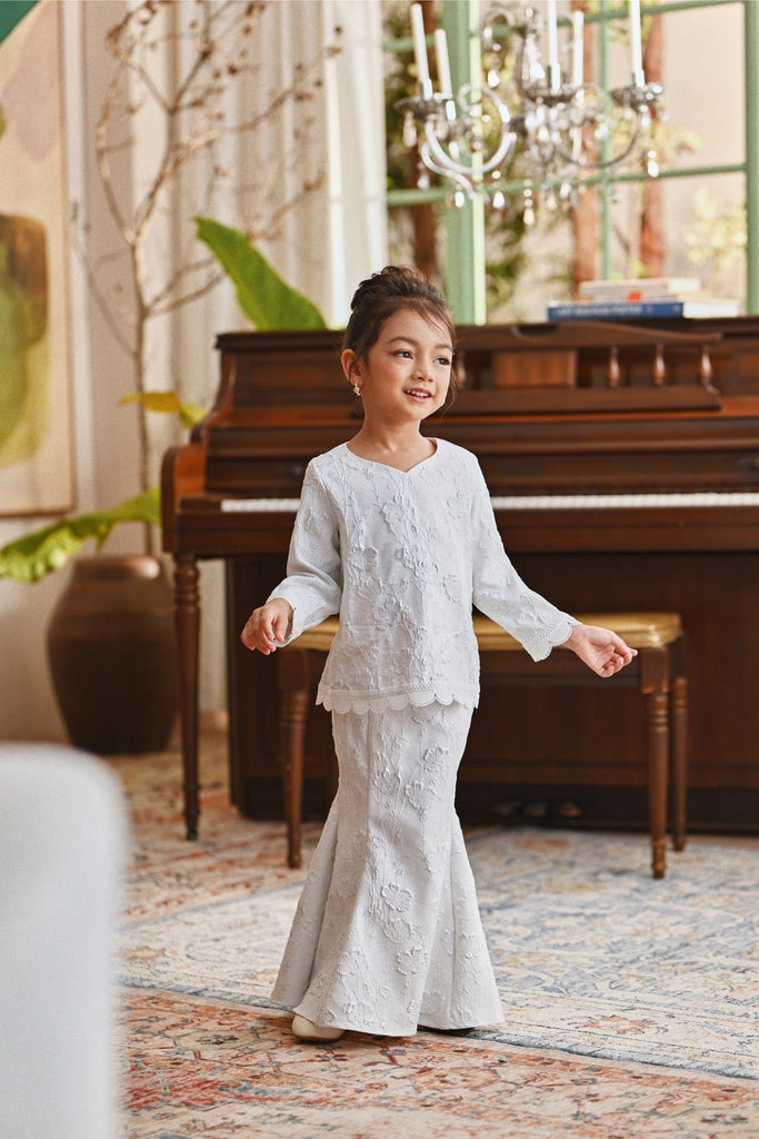 The Glow Glitz Kurung Set - White Jacquard
