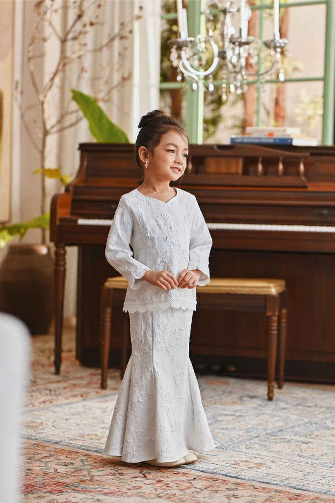 The Glow Glitz Kurung Set - White Jacquard