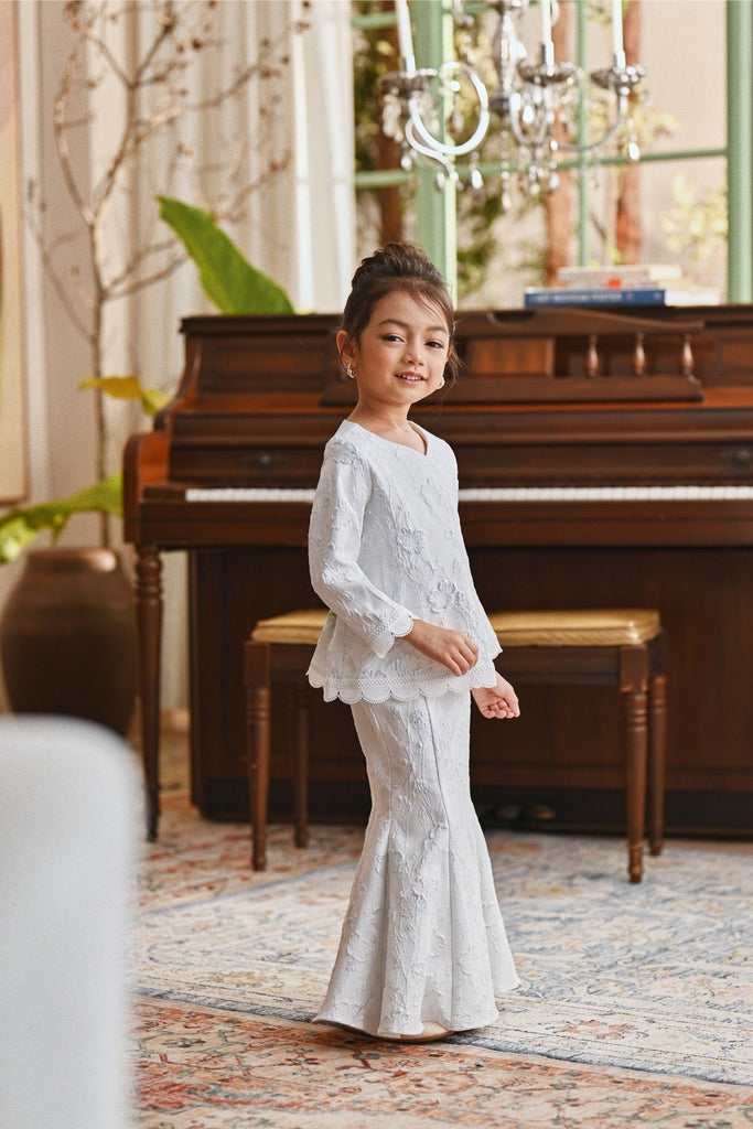 The Glow Glitz Kurung Set - White Jacquard