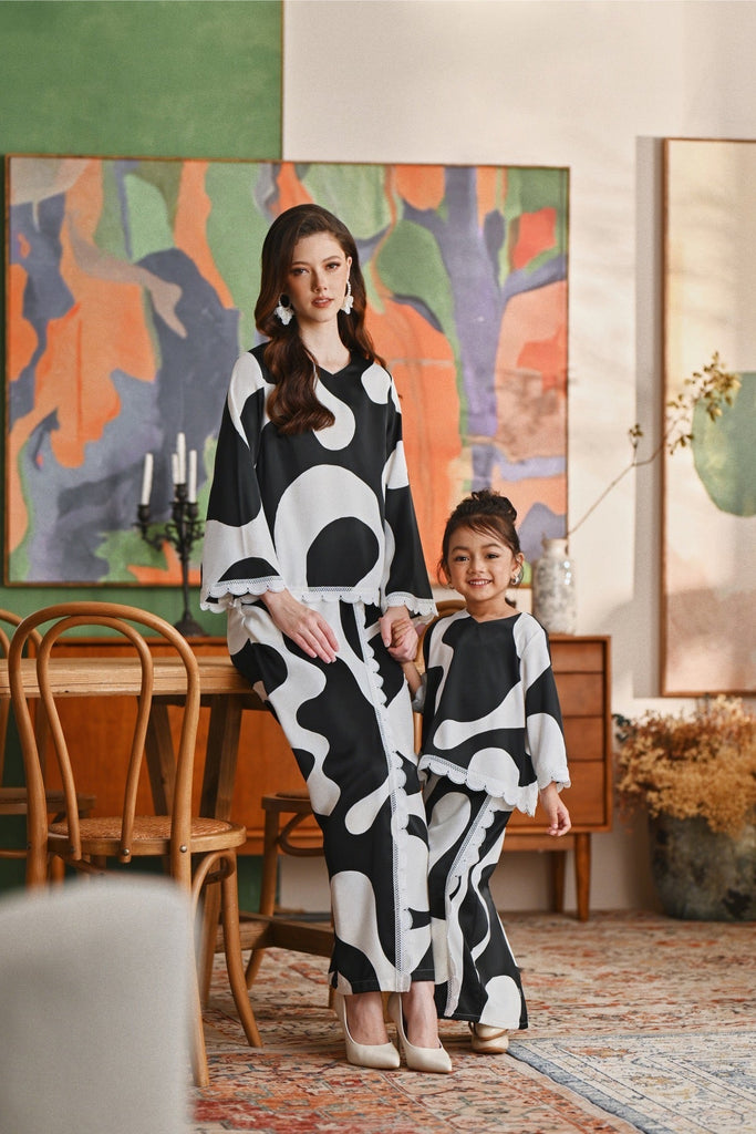 The Glow Delight Kurung Set - Black Sea