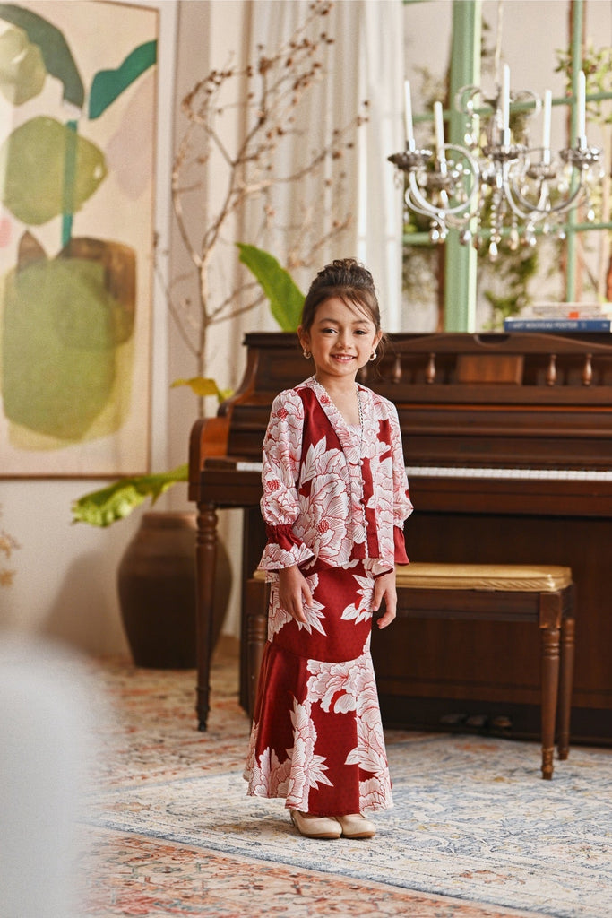 The Glow Allure Kebaya Set - Ruby