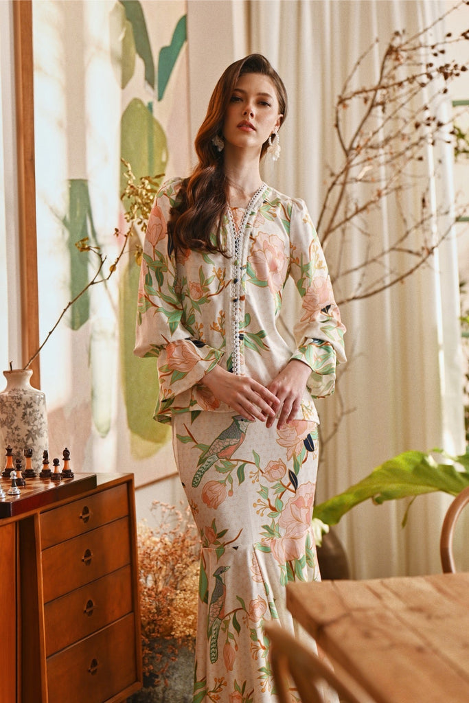 The Glow Women Allure Kebaya Set - Tenang