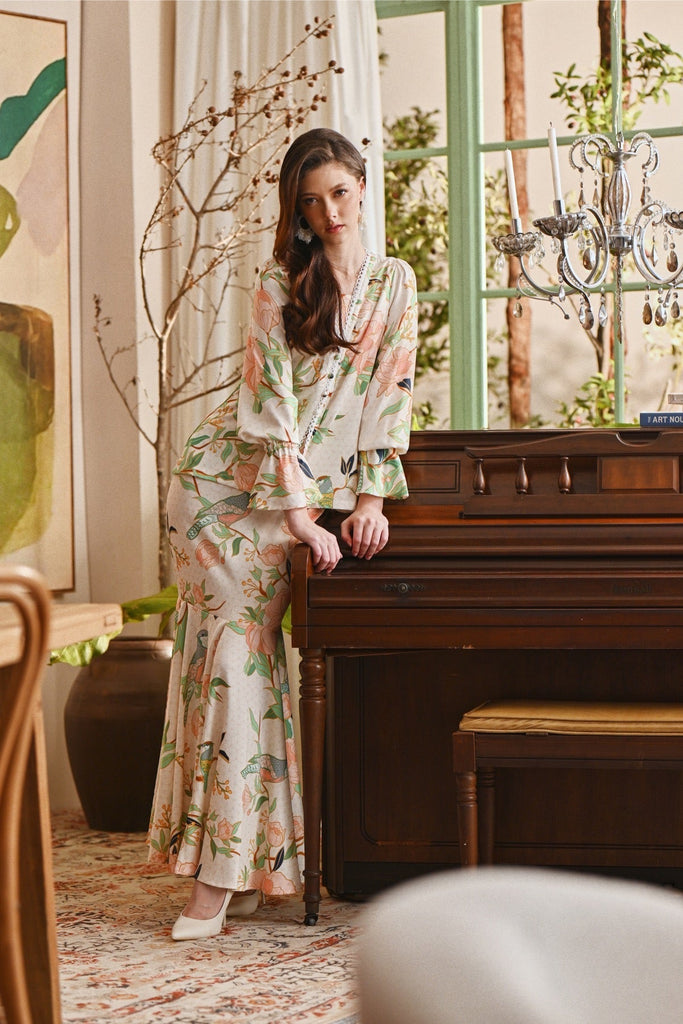 The Glow Women Allure Kebaya Set - Tenang