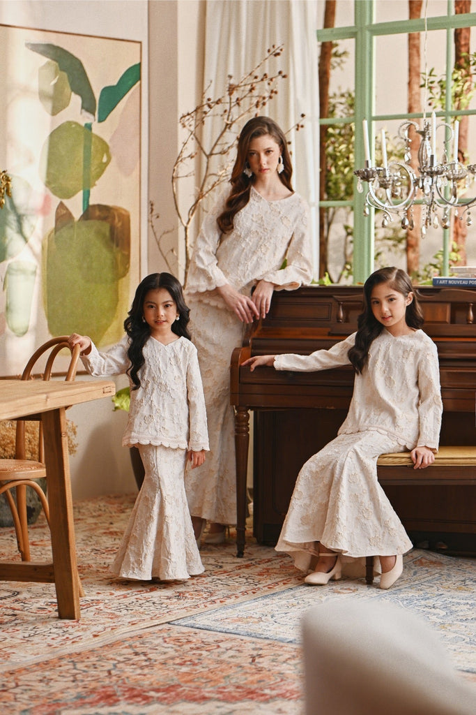 The Glow Glitz Kurung Set - Moonlight Jacquard